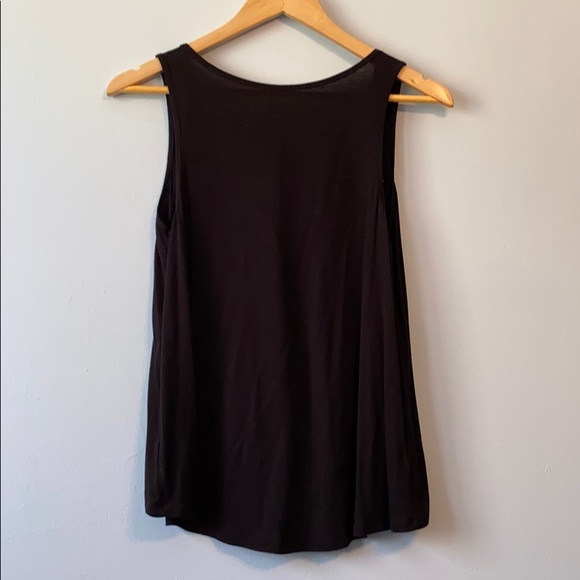 Button Front Tank Top - Picture 4 of 4